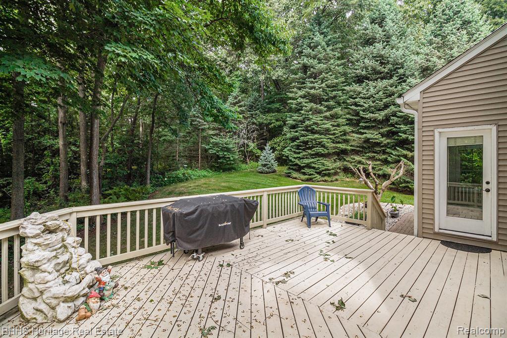 431 Timber Ridge Drive Highland, MI 48357 - Photo 33 of 38