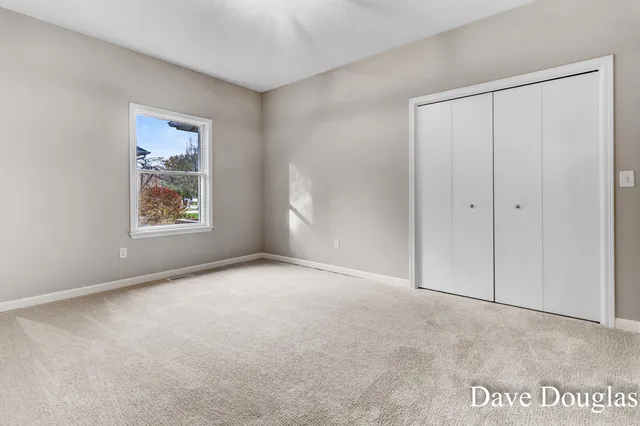 $575,000 | 3740 Windwood Drive Northeast, Rockford, MI 49341