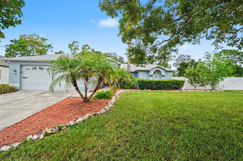 6293 Grapewood Road Spring Hill, FL 34609 - Photo 2 of 32 Gallery Image 2