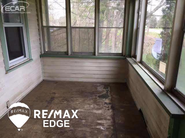 4145 Richfield Road Flint, MI 48506 - Photo 11 of 16 21172629-10.JPG