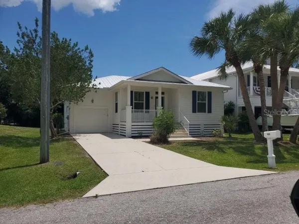$2,400 | 431 West McKenzie Street, Punta Gorda, FL 33950
