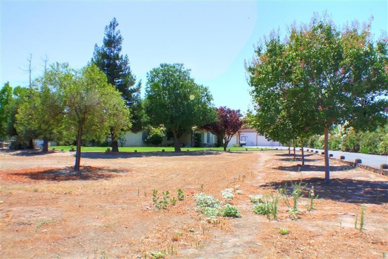 16212 Karen Road Madera, CA 93636 - Photo 3 of 3 Gallery Image 3