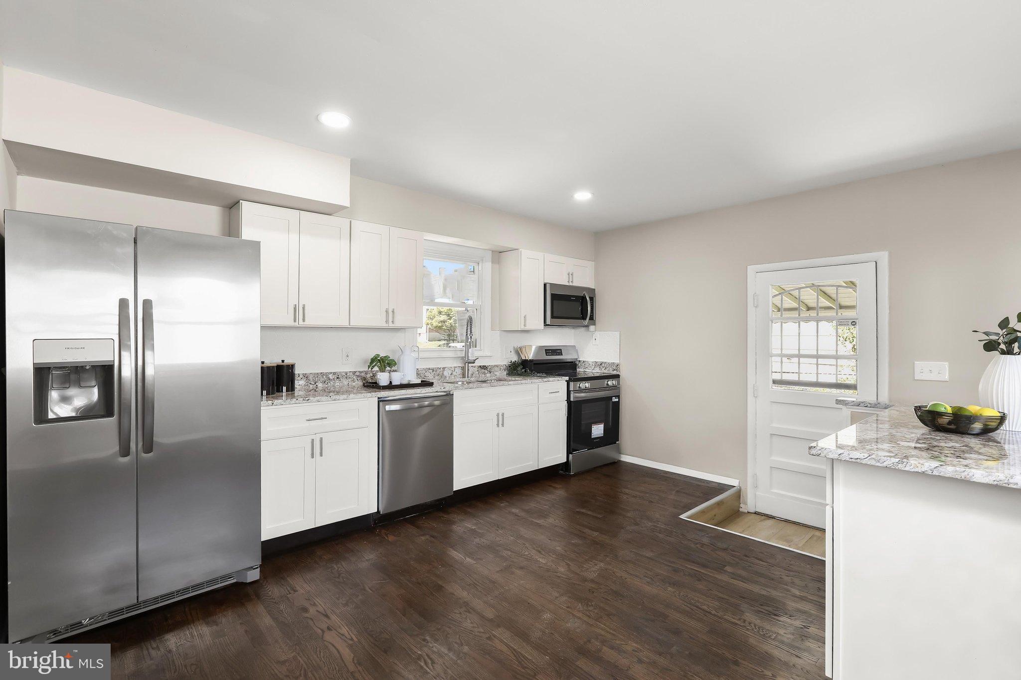 6802 Richardson Road Baltimore, MD 21207 - Photo 17 of 48 Stainless Steel Appliances