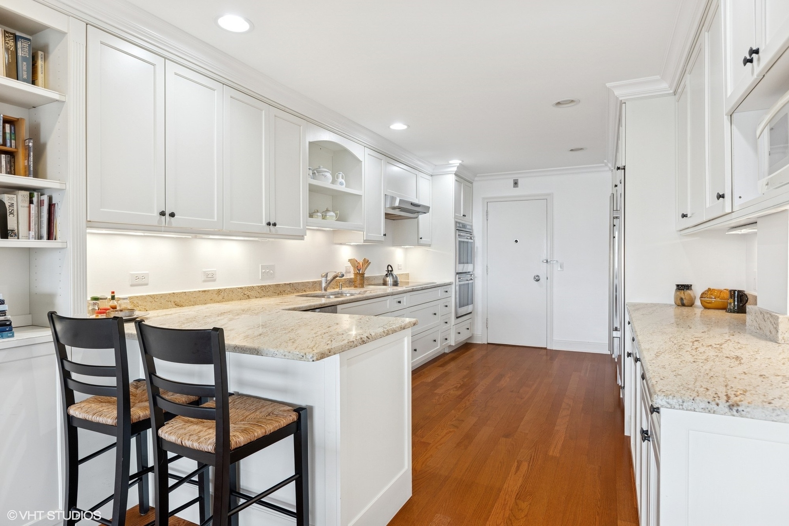 1410 Sheridan Road, Unit 7B Wilmette, IL 60091 - Photo 12 of 31 Gallery Image 12