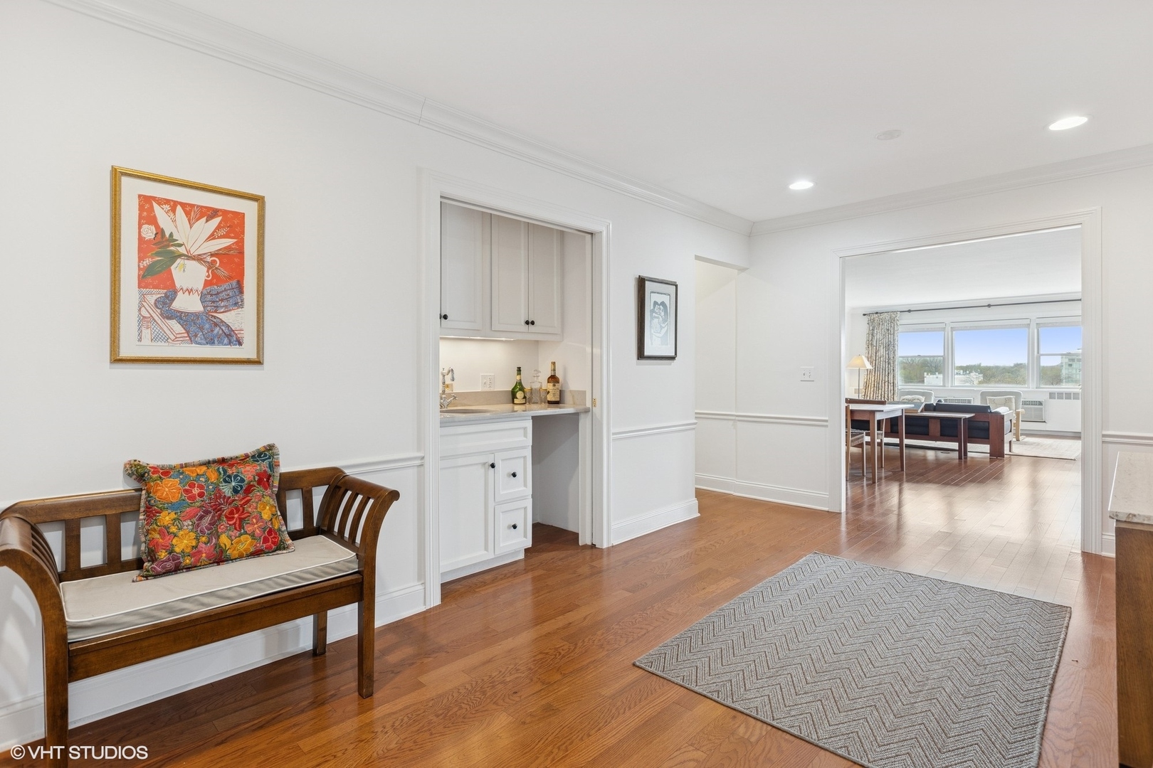1410 Sheridan Road, Unit 7B Wilmette, IL 60091 - Photo 2 of 31 Gallery Image 2