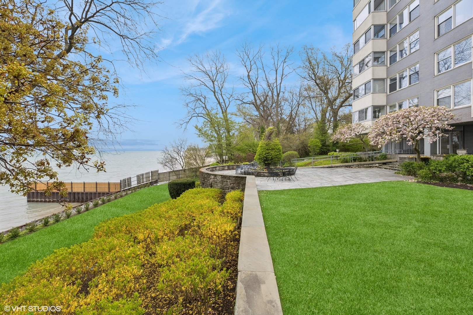 1410 Sheridan Road, Unit 7B Wilmette, IL 60091 - Photo 27 of 31 Gallery Image 27