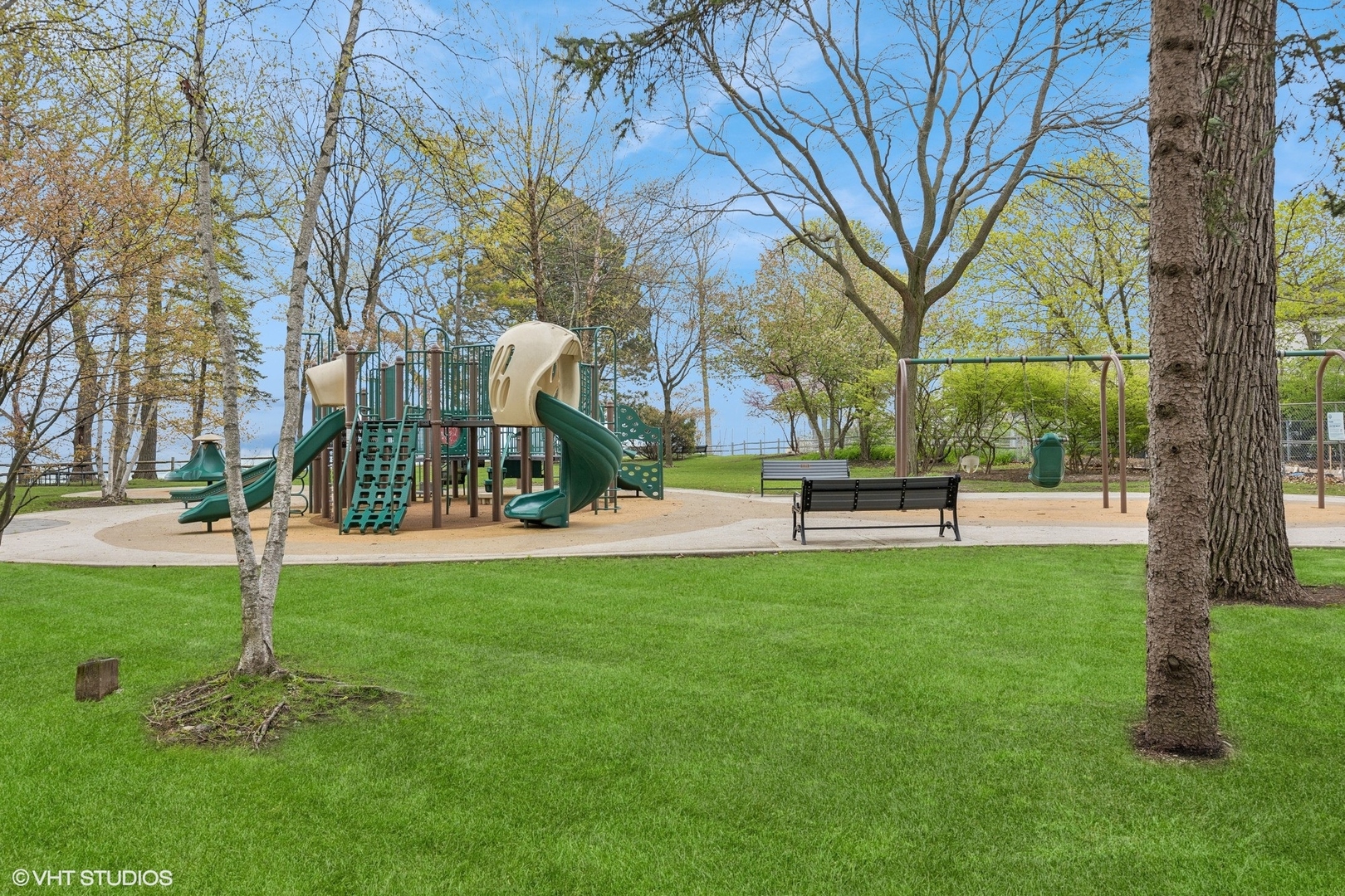1410 Sheridan Road, Unit 7B Wilmette, IL 60091 - Photo 29 of 31 Gallery Image 29