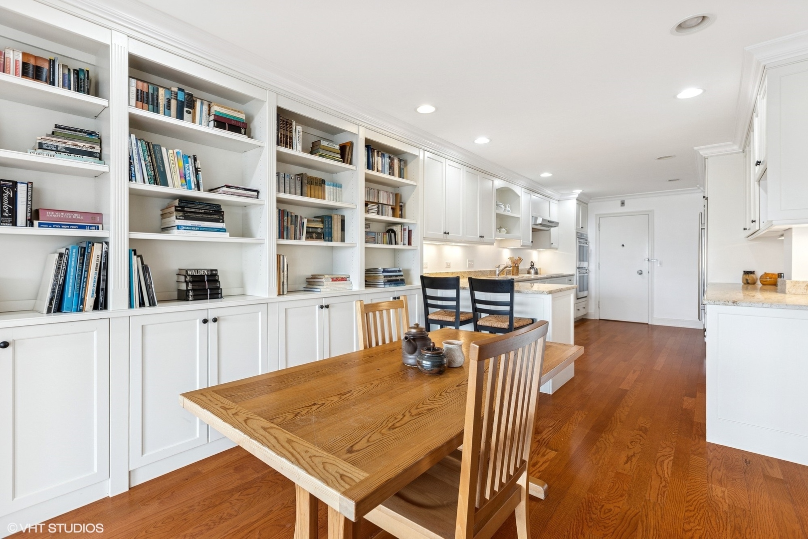 1410 Sheridan Road, Unit 7B Wilmette, IL 60091 - Photo 10 of 31 Gallery Image 10
