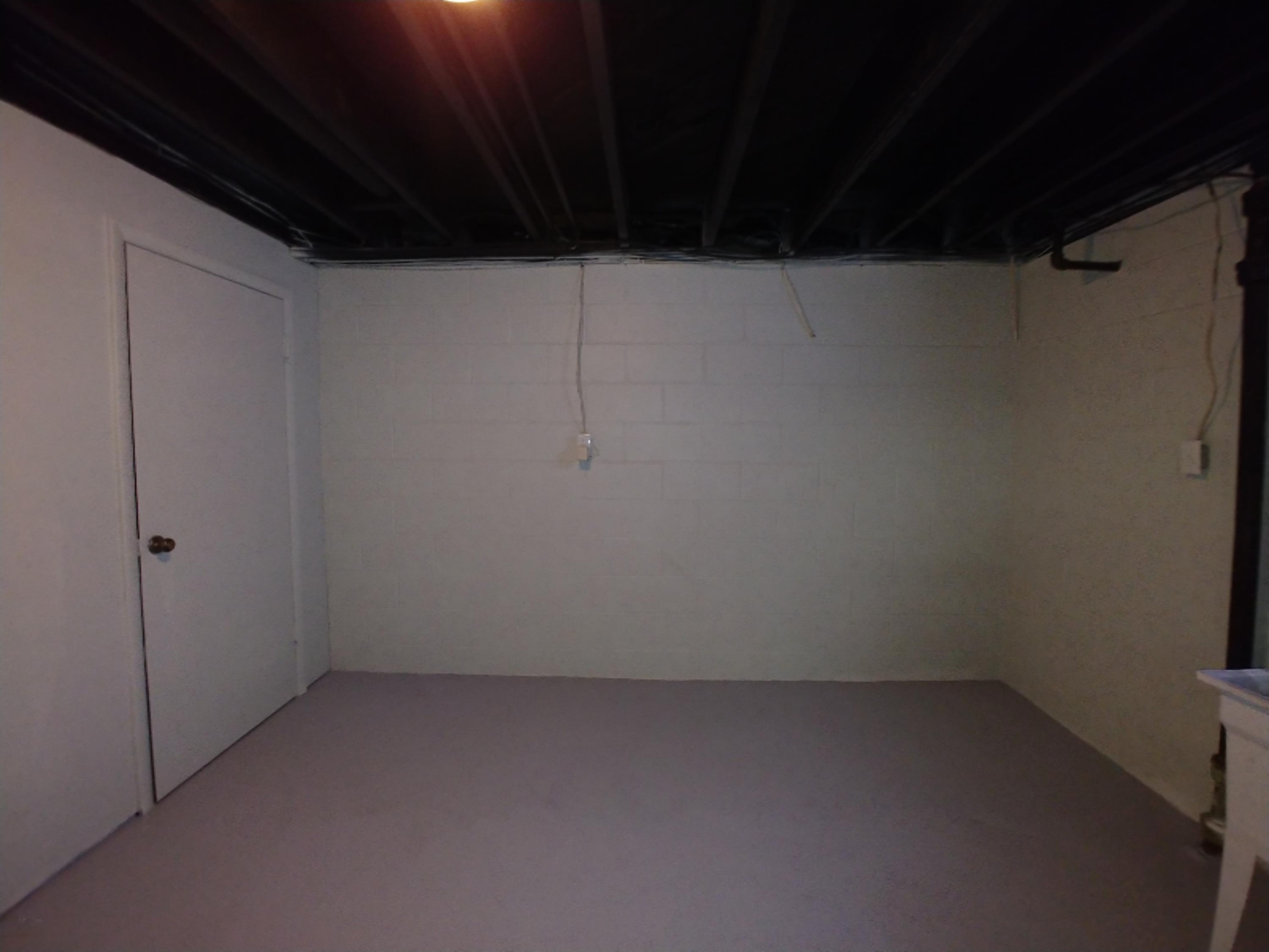 1033 Amherst Road Muskegon, MI 49441 - Photo 36 of 41 38-Laundry in LL