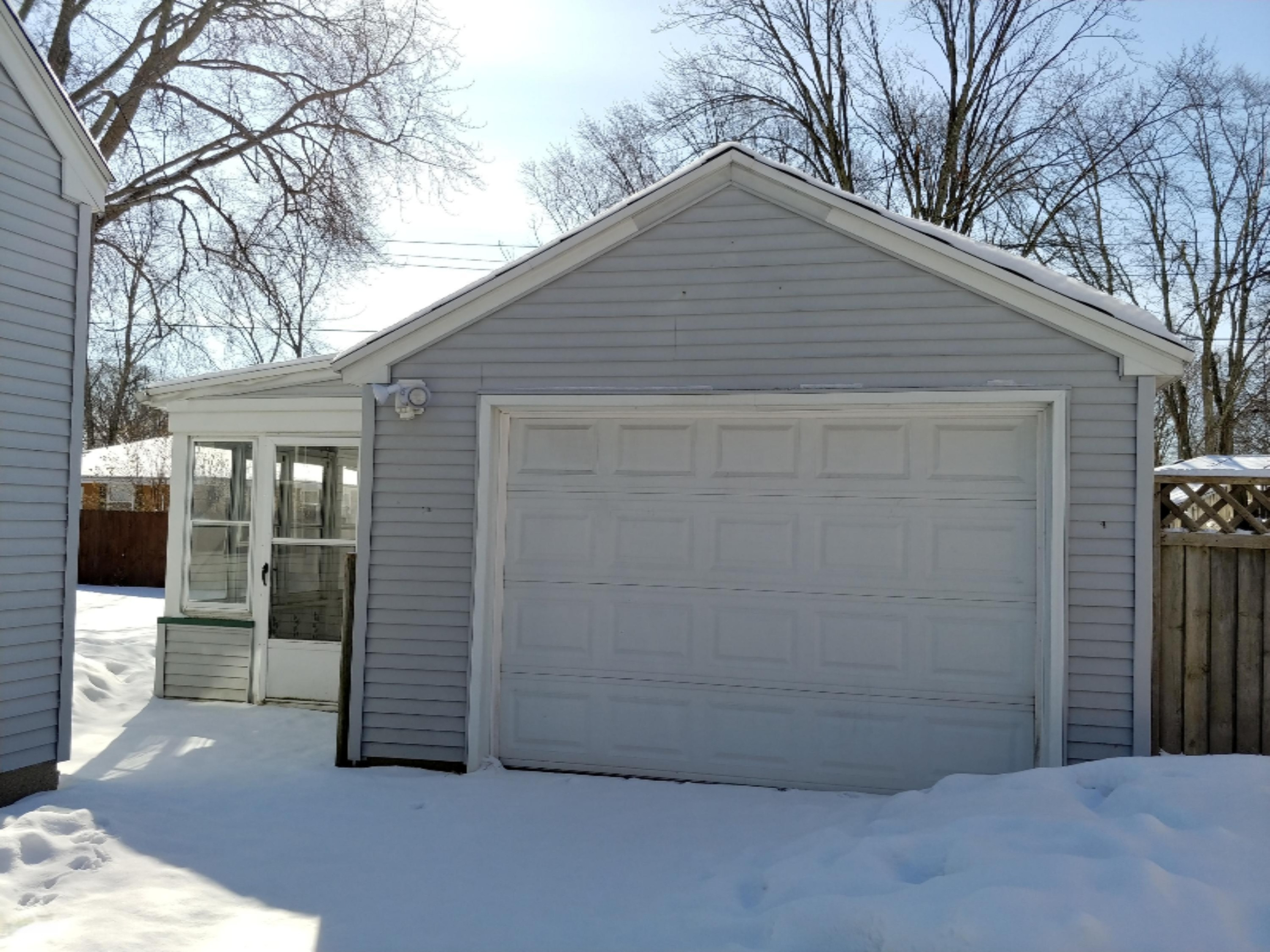 1033 Amherst Road Muskegon, MI 49441 - Photo 5 of 41 5-Garage