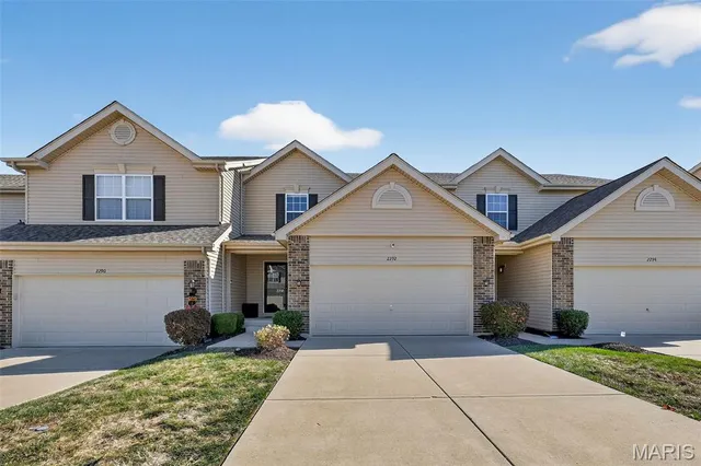 $270,000 | 2292 Bay Tree Drive, St. Peters, MO 63376