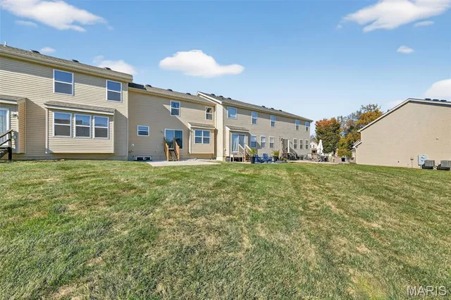 $270,000 | 2292 Bay Tree Drive, St. Peters, MO 63376