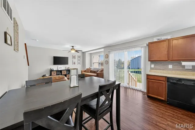 $270,000 | 2292 Bay Tree Drive, St. Peters, MO 63376