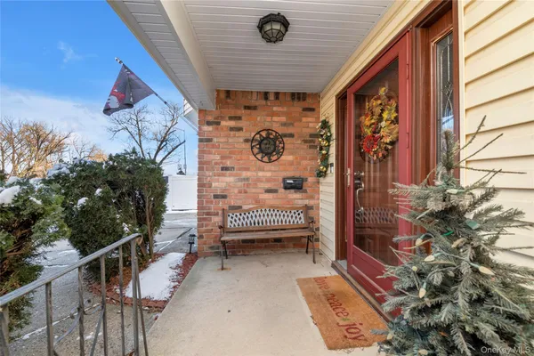 $1,780,000 | 15-50 Waters Edge Drive | Bay Terrace