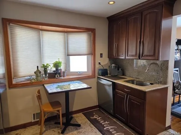 $1,780,000 | 15-50 Waters Edge Drive | Bay Terrace