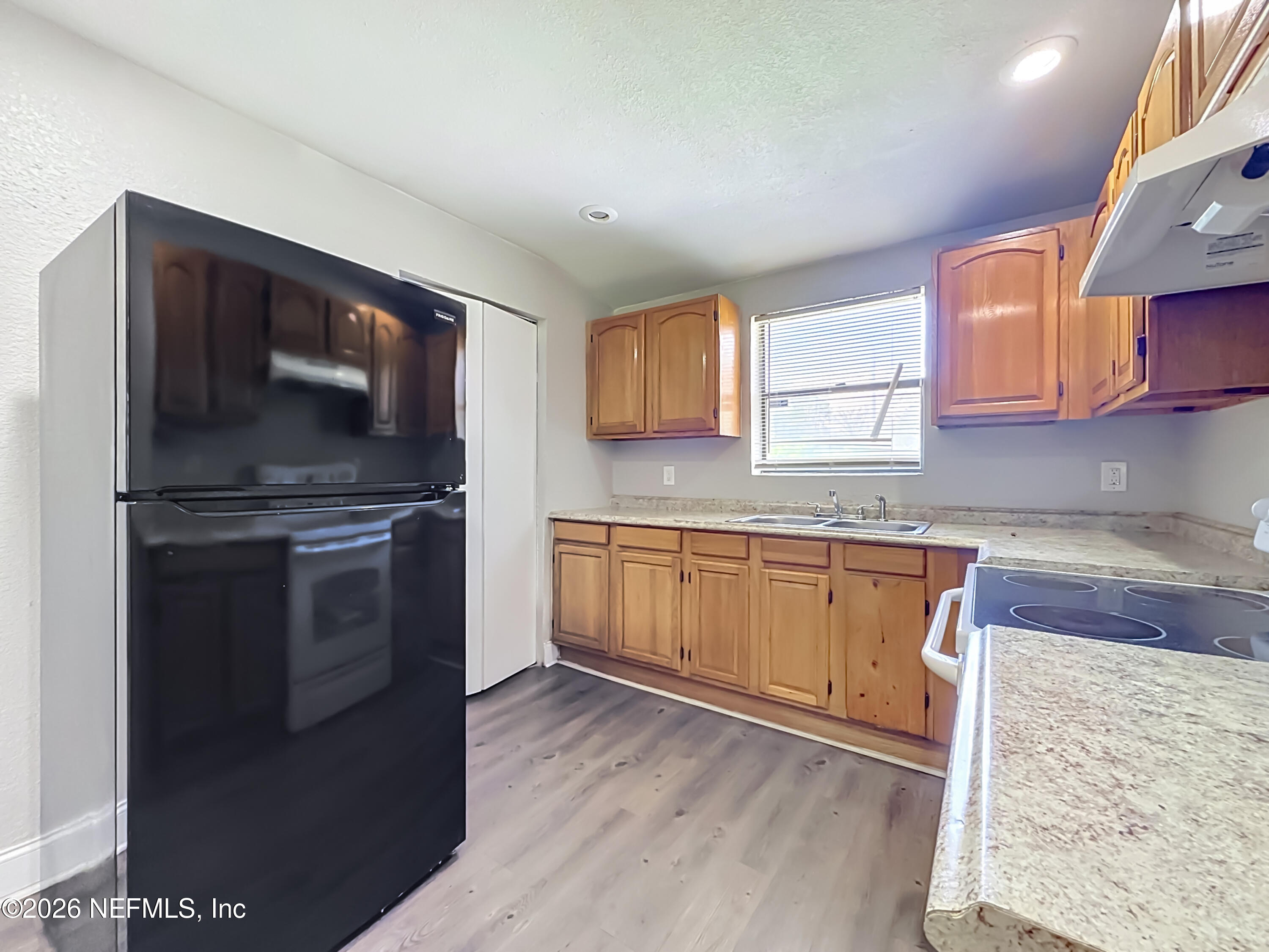 3811 Spring Park Road Jacksonville, FL 32207 - Photo 8 of 33 3811 Spring Park Road-21
