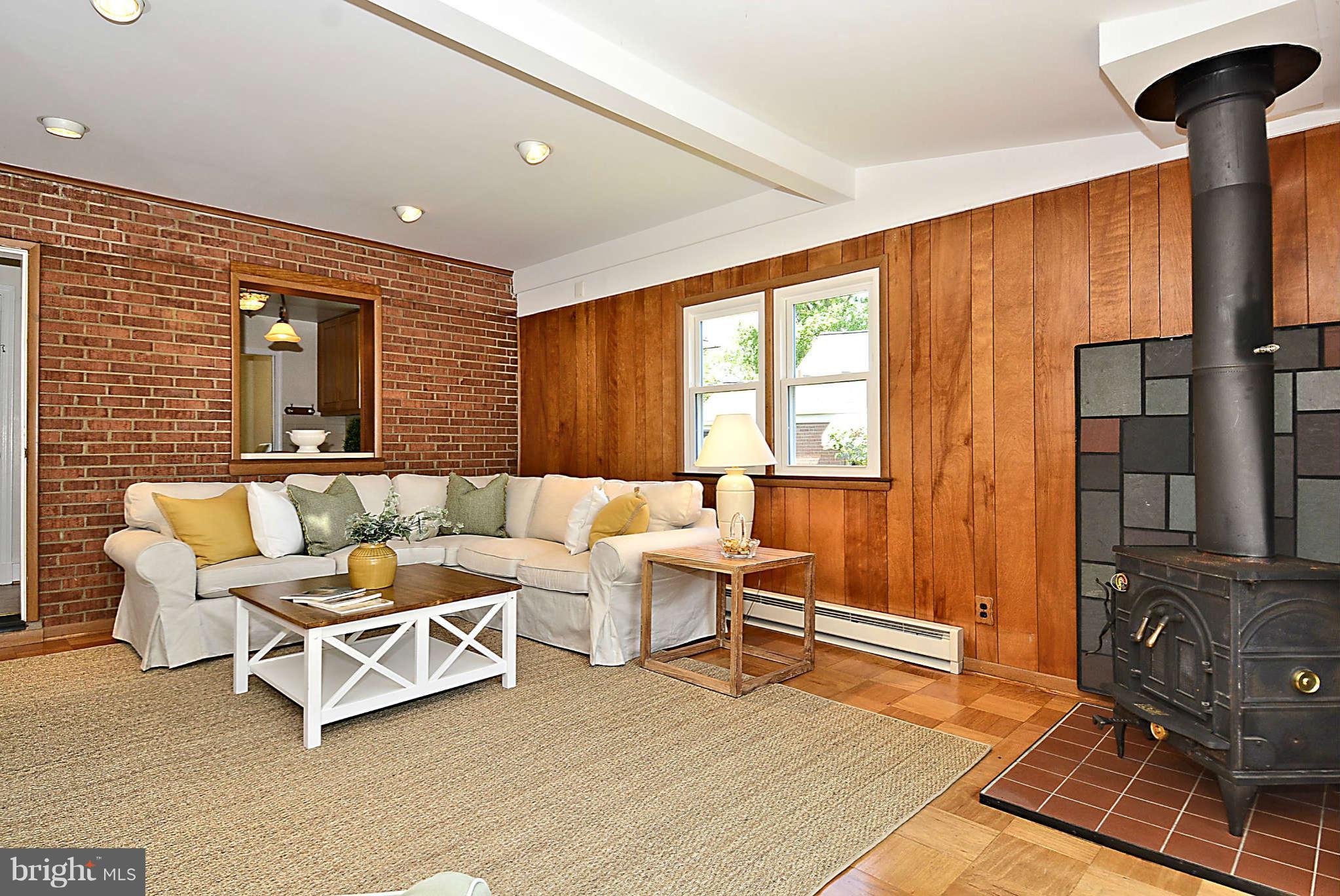 4502 Woodfield Road Kensington, MD 20895 - Photo 13 of 30 Family Room