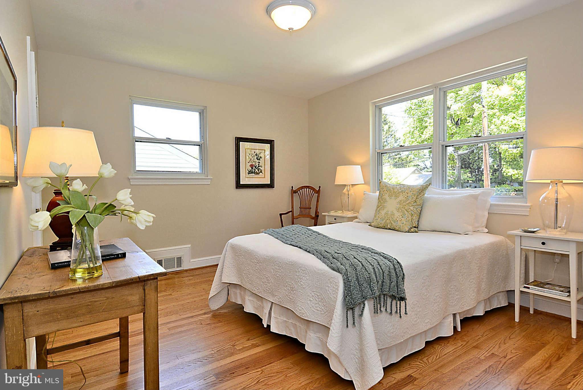 4502 Woodfield Road Kensington, MD 20895 - Photo 16 of 30 Bedroom (Master)