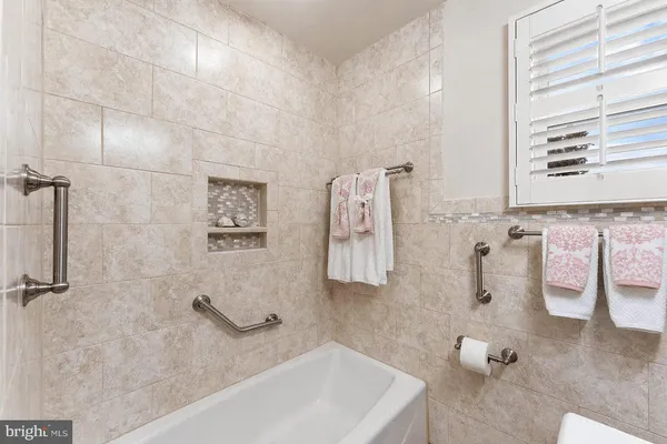 $3,800 | 1406 F Street, Woodbridge, VA 22191
