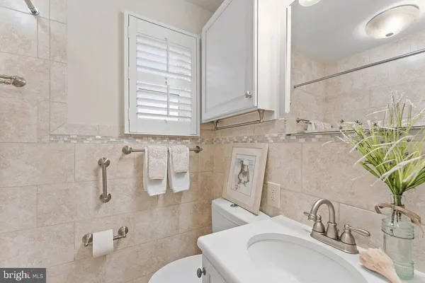 $3,800 | 1406 F Street, Woodbridge, VA 22191