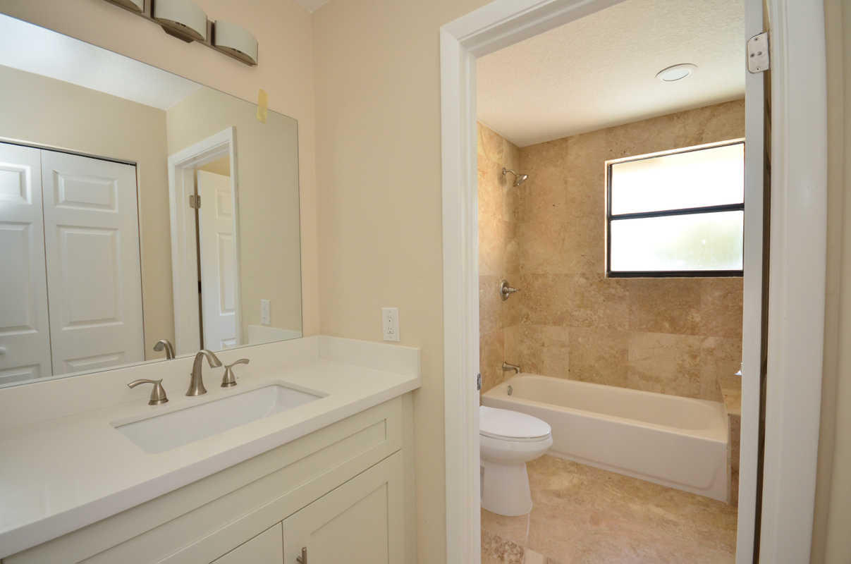 98 Southwest 12th Way Boca Raton, FL 33486 - Photo 16 of 18 3rd Bathroom upstairs