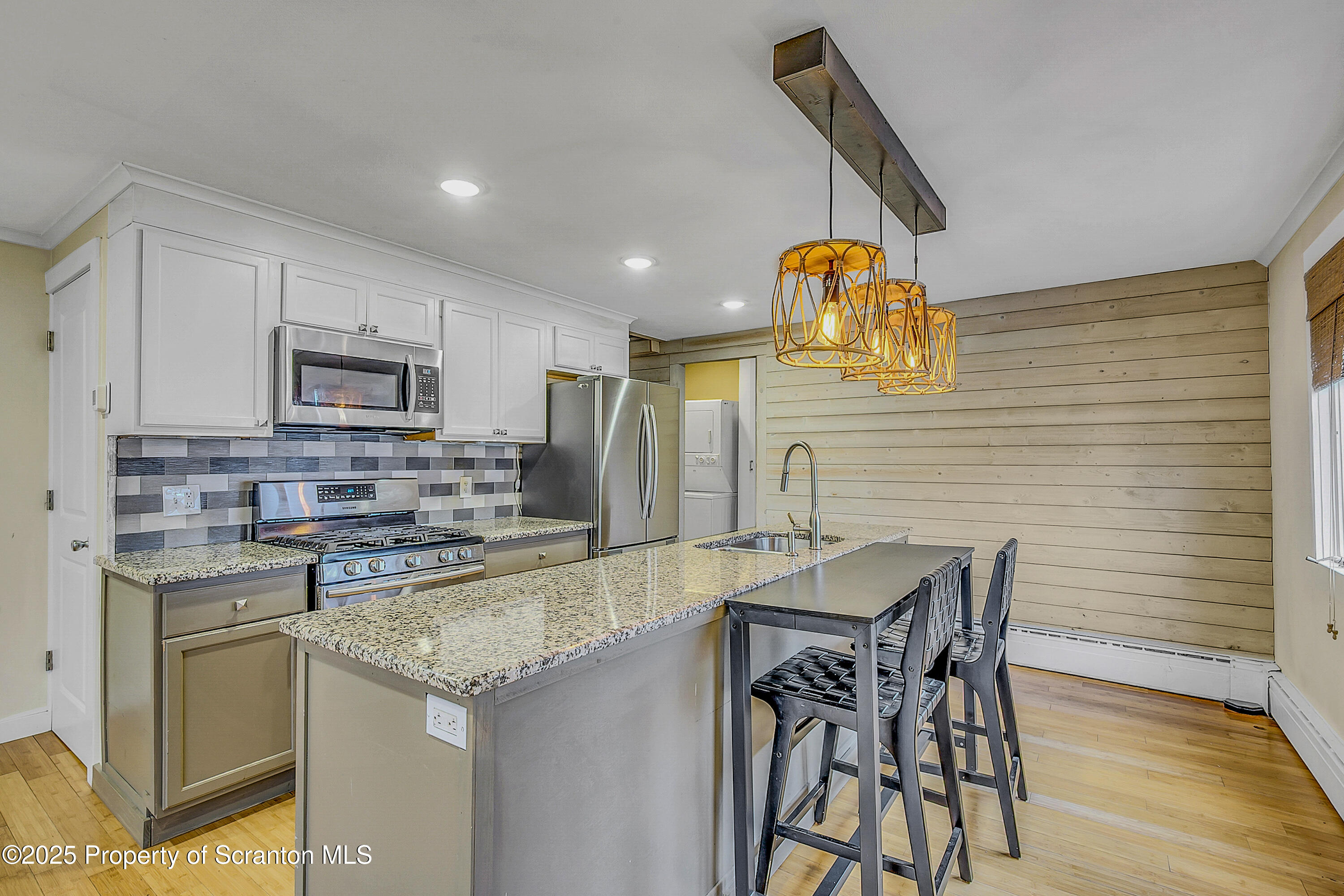 820 Oak Street Eynon, PA 18403 - Photo 14 of 27 Kithen Island