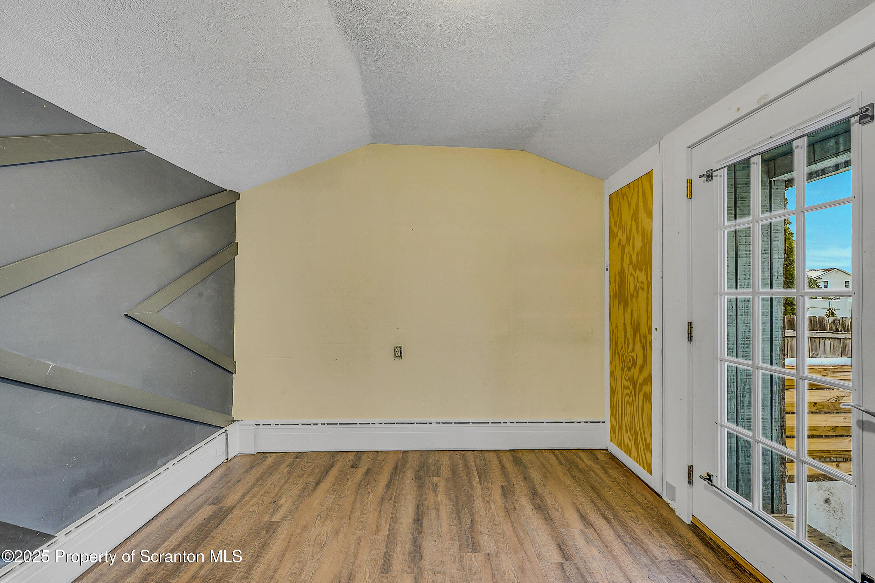 820 Oak Street Eynon, PA 18403 - Photo 20 of 27 main fl BR or Den