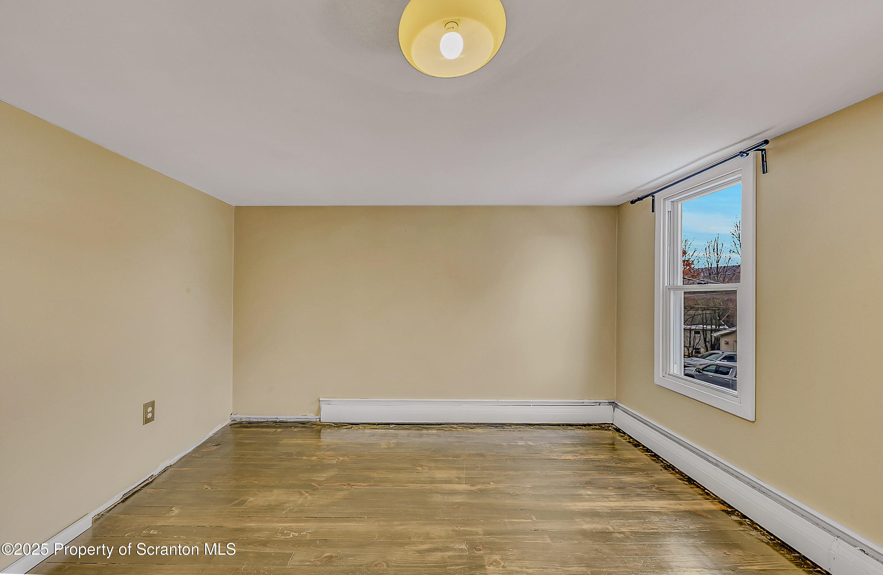 820 Oak Street Eynon, PA 18403 - Photo 23 of 27 Oak-21