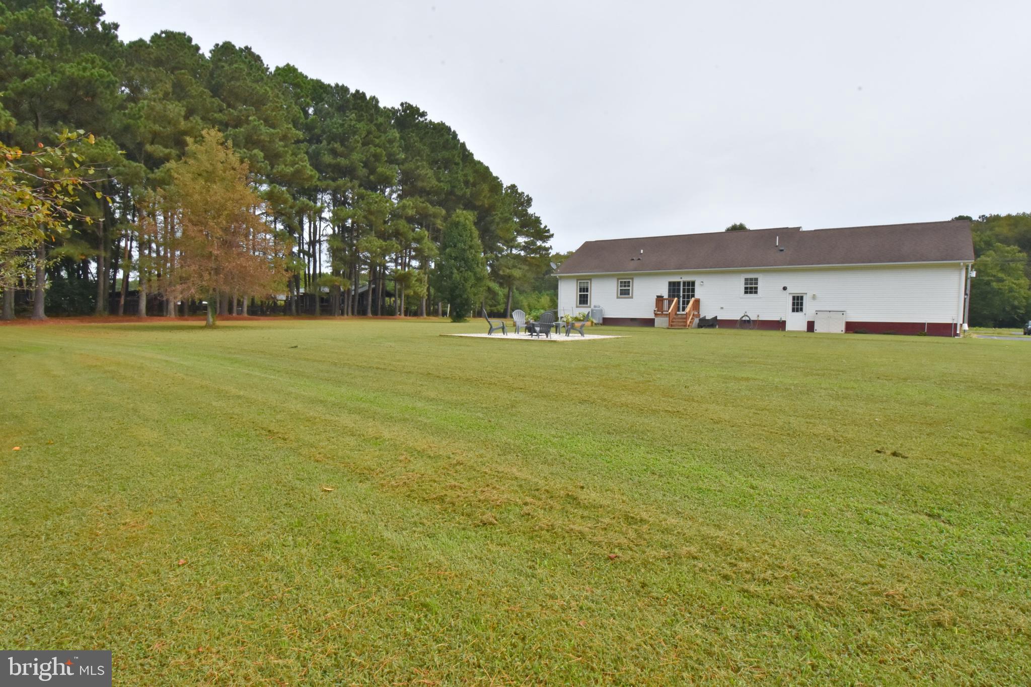 6600 Old Westover Marion Road Westover, MD 21871 - Photo 44 of 52 a view of a big yard with large trees