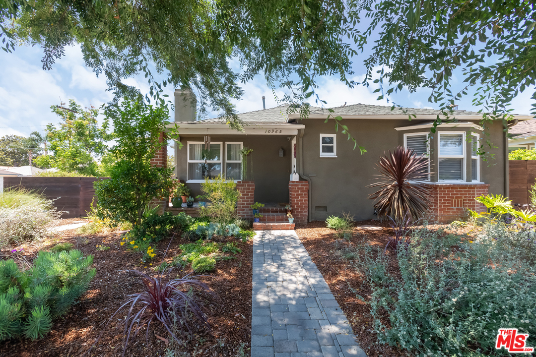 10965 Braddock Drive Culver City, CA 90230 - Photo 1 of 50