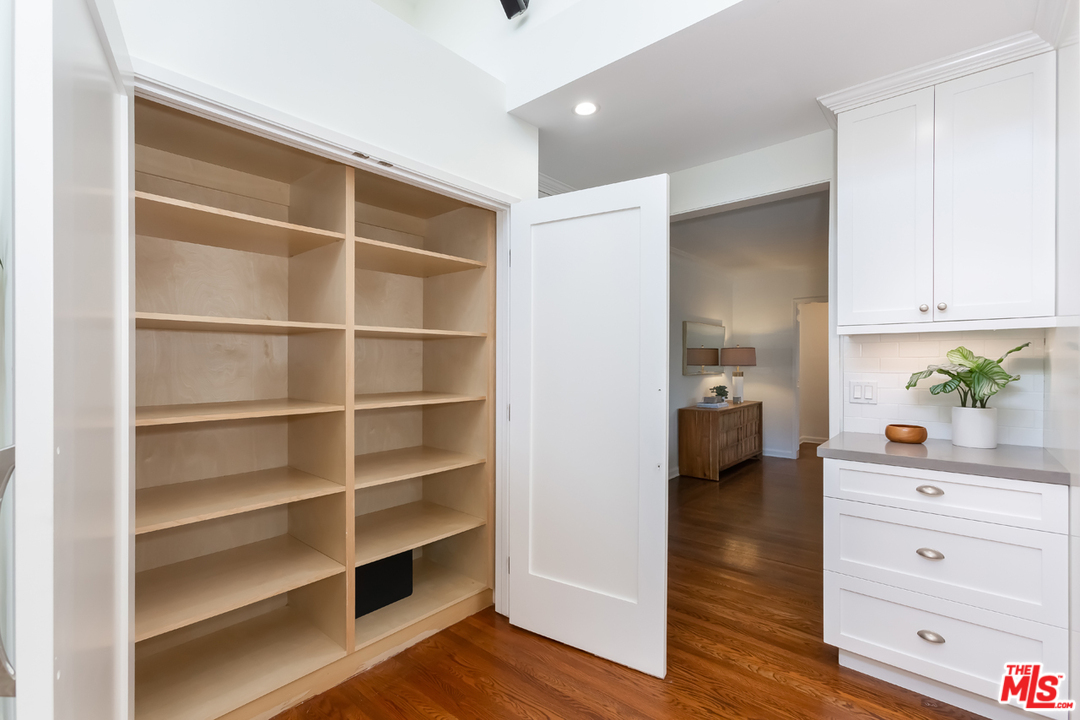 10965 Braddock Drive Culver City, CA 90230 - Photo 16 of 50