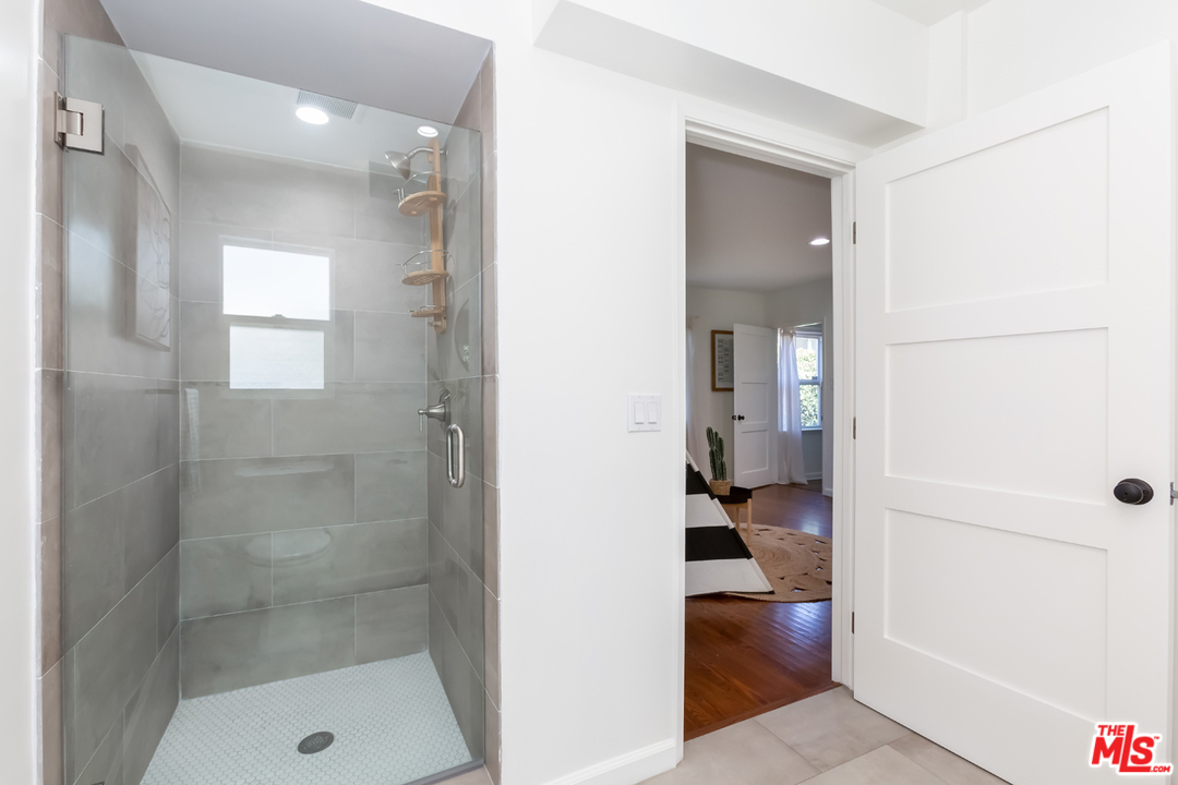 10965 Braddock Drive Culver City, CA 90230 - Photo 37 of 50