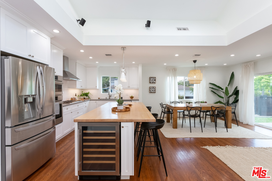 10965 Braddock Drive Culver City, CA 90230 - Photo 5 of 50