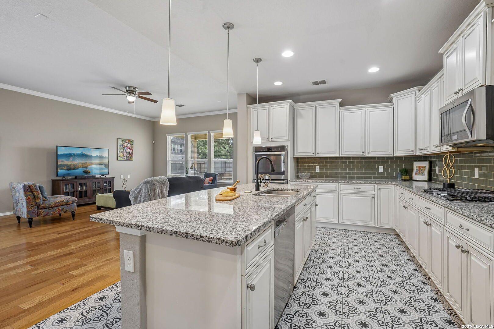 10858 Red Sage Helotes, TX 78023 - Photo 16 of 62