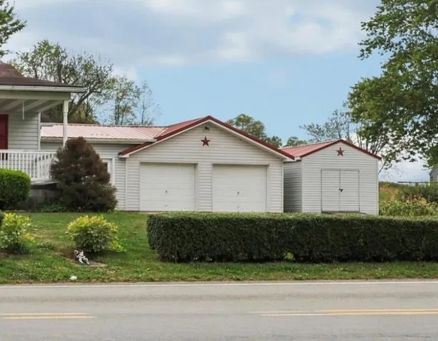 $299,000 | 487 East Brady Road, Kittanning, PA 16201