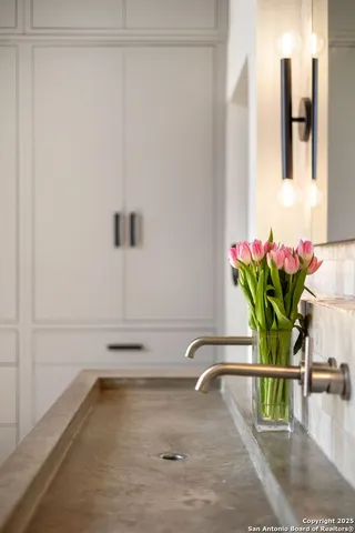 $5,500 | 212 Madison, Unit 7, San Antonio, TX 78204