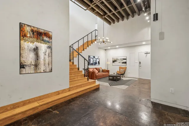 $5,500 | 212 Madison, Unit 7, San Antonio, TX 78204