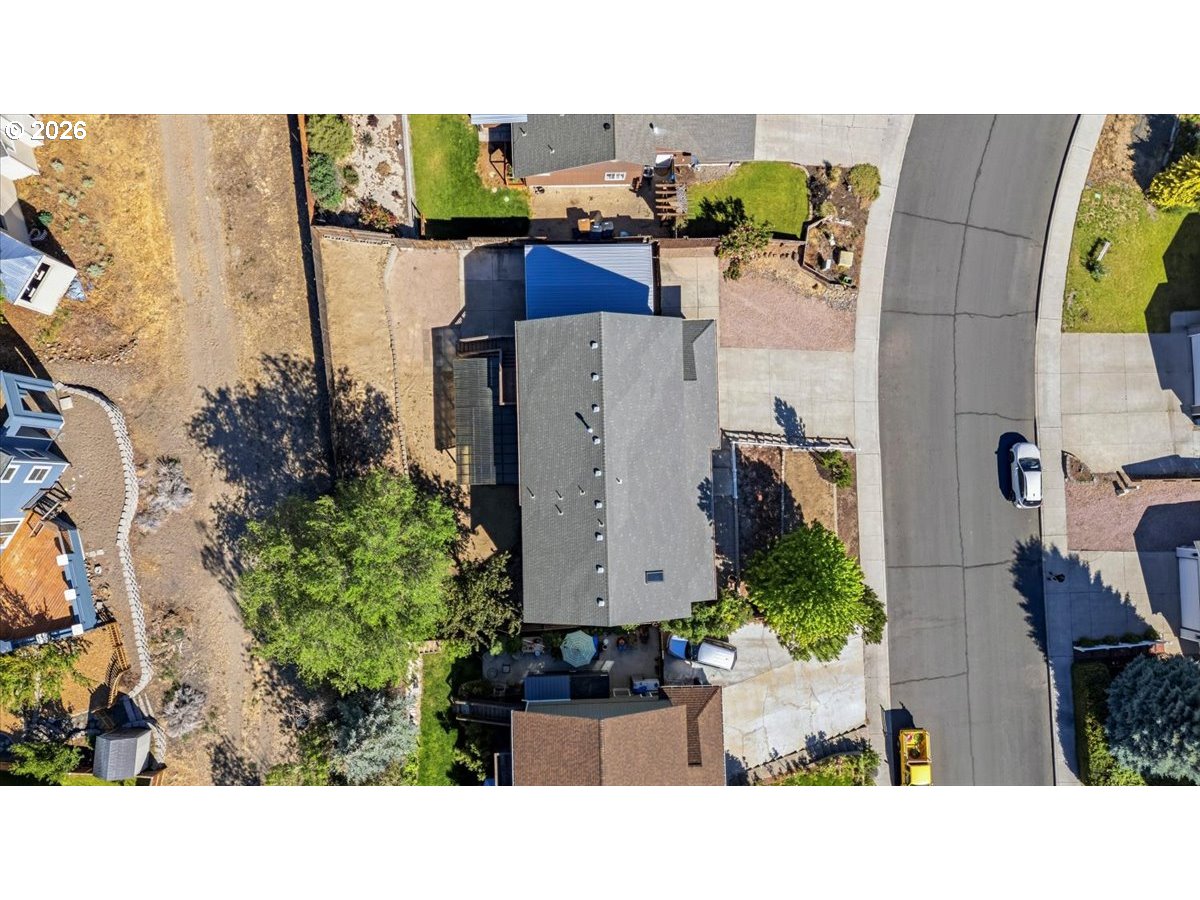 2439 Southwest 33rd Street Redmond, OR 97756 - Photo 39 of 40