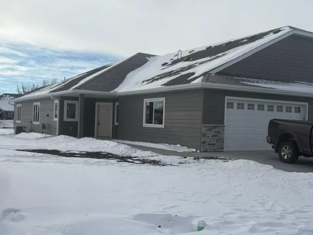 $414,000 | 250 Eau Claire Street Southeast, Hutchinson, MN 55350