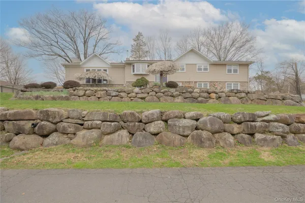 $959,000 | 2 Emily Lane, Stony Point, NY 10980