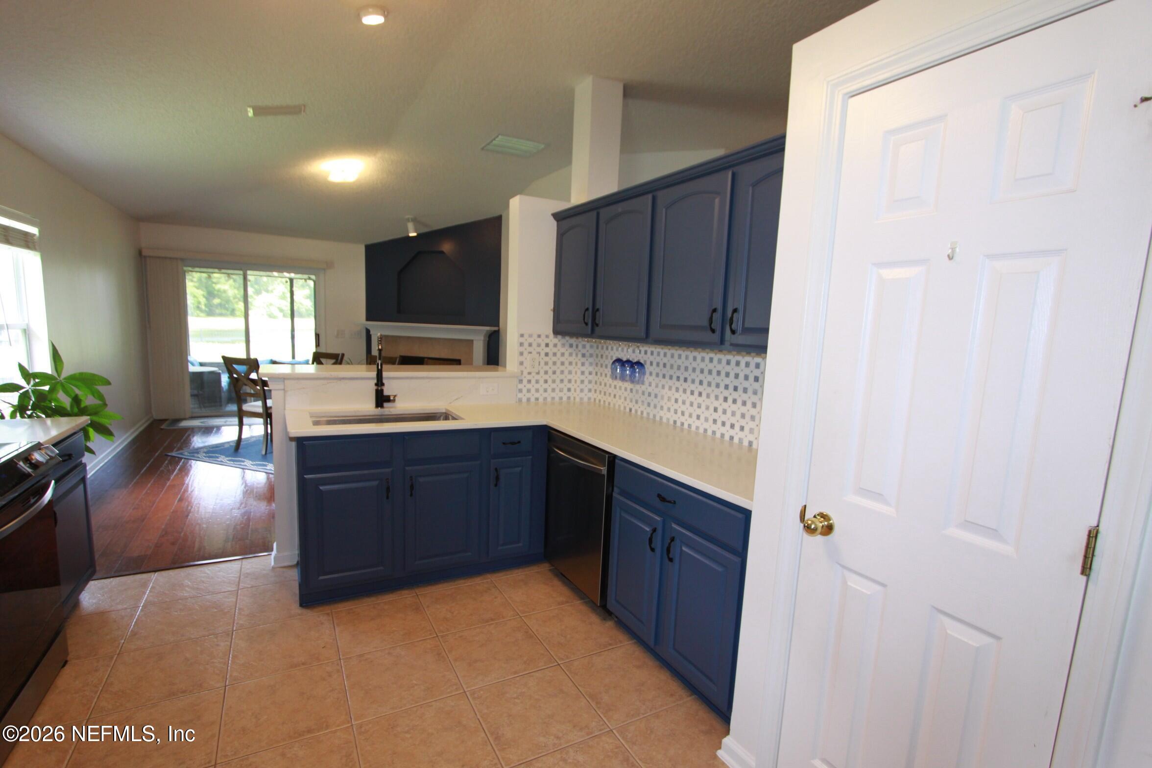509 Candyroot Court St. Johns, FL 32259 - Photo 8 of 31 Kitchen2