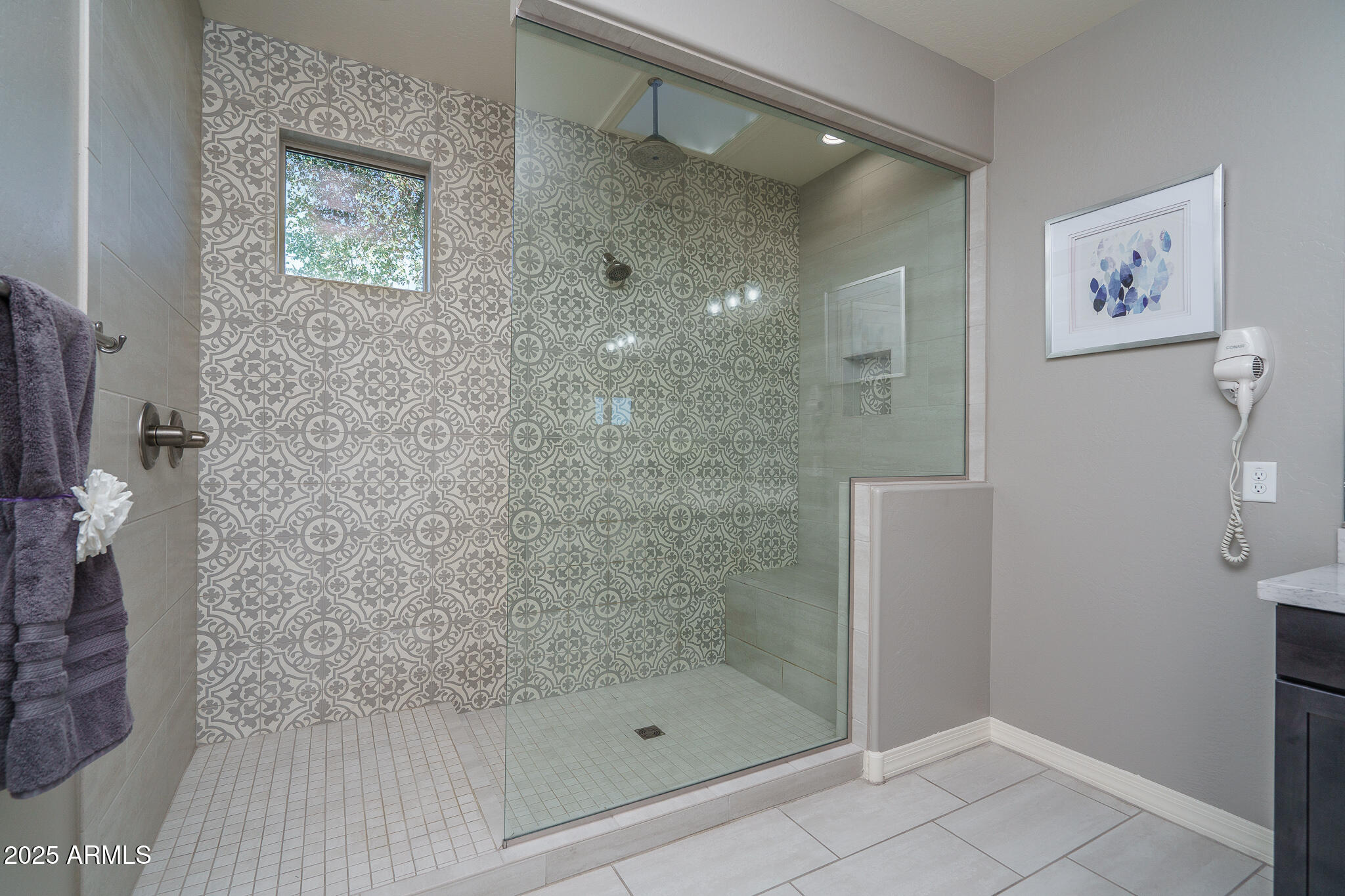 18147 West Sandy Road Goodyear, AZ 85338 - Photo 12 of 64 12) PRIMARY BATH