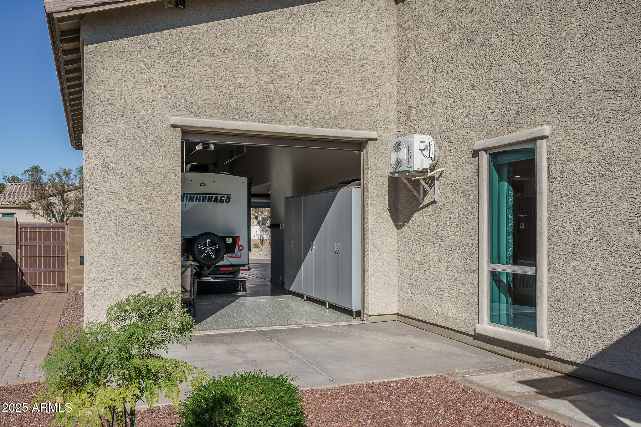18147 West Sandy Road Goodyear, AZ 85338 - Photo 27 of 64 27) RV GARAGE