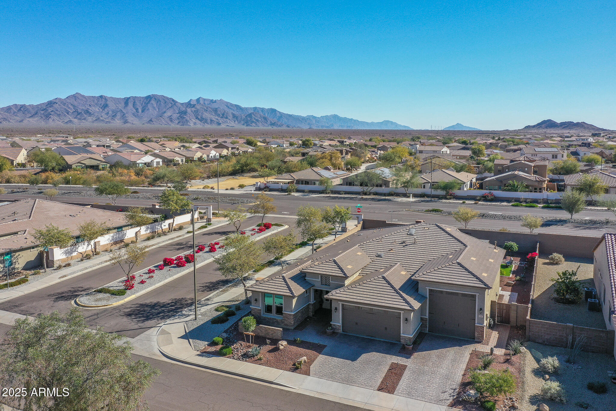 18147 West Sandy Road Goodyear, AZ 85338 - Photo 34 of 64 34) FRONT AERIAL
