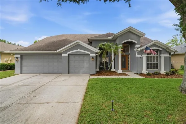 $475,000 | 4408 Winding River Drive, Valrico, FL 33596