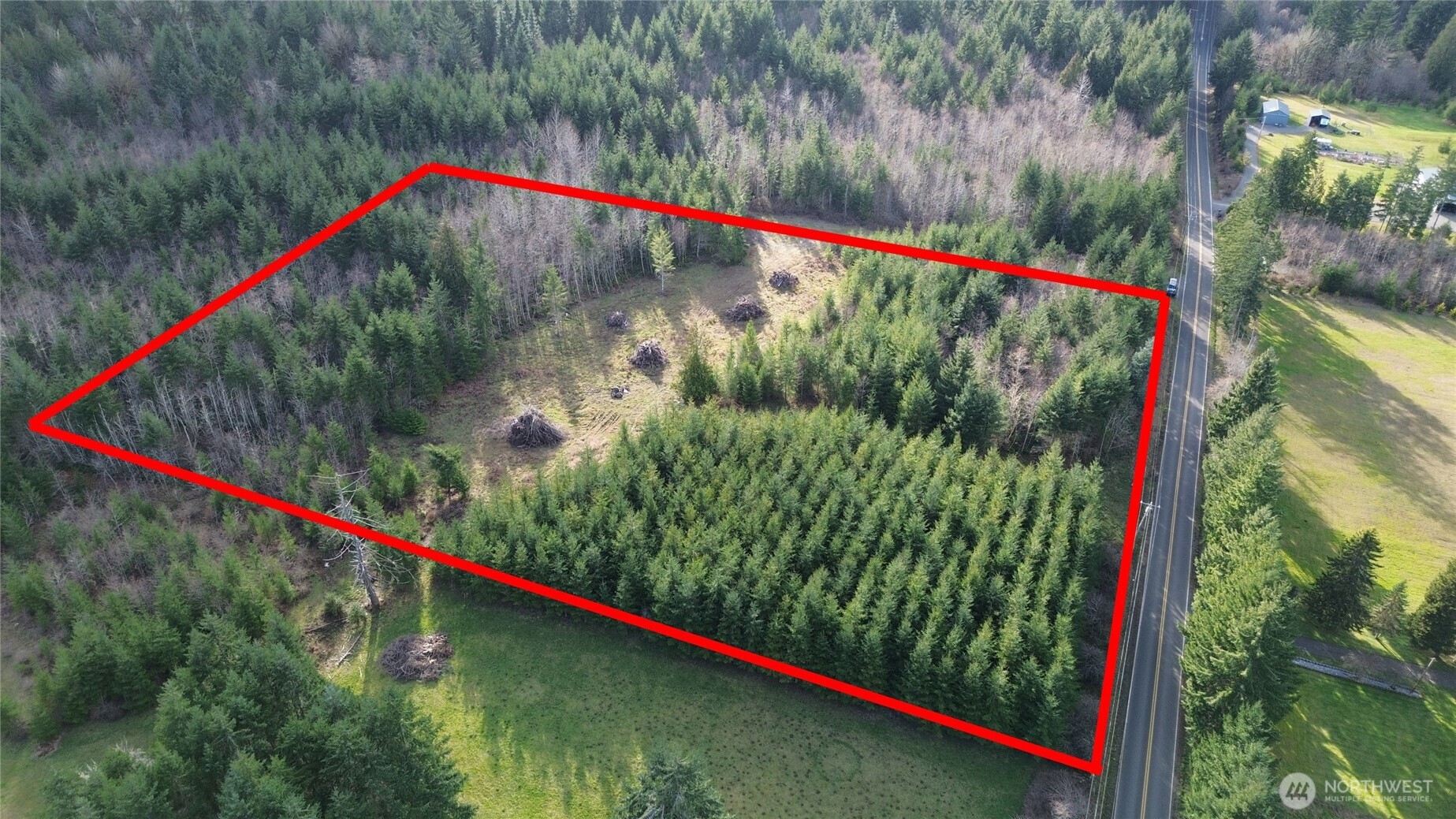 9605 Prather Road Southwest Centralia, WA 98531 - Photo 2 of 15 a close up of a street