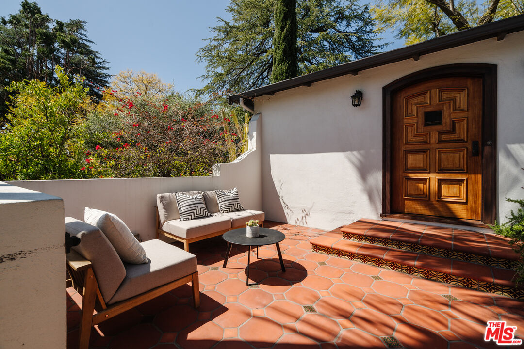 1175 Sonoma Drive Altadena, CA 91001 - Photo 4 of 68