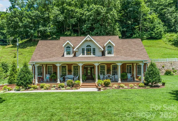 $849,000 | 38 Peterson Lane, Green Mountain, NC 28740