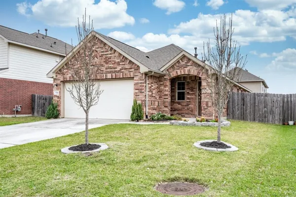 $1,996 | 8314 Broadleaf Avenue, Baytown, TX 77521