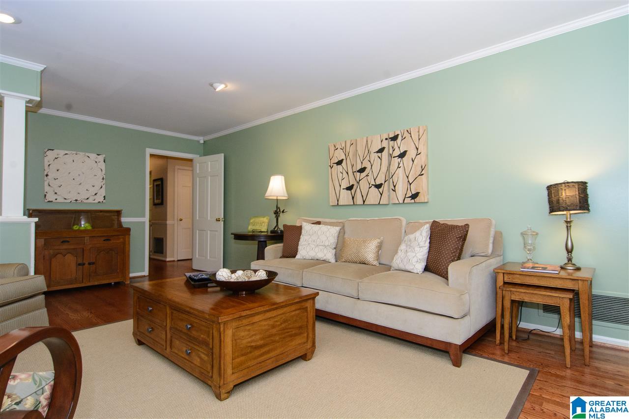 1313 Round Hill Road Birmingham, AL 35216 - Photo 4 of 32